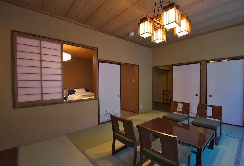 Рёкан Hikage Onsen