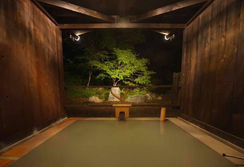 Рёкан Hikage Onsen