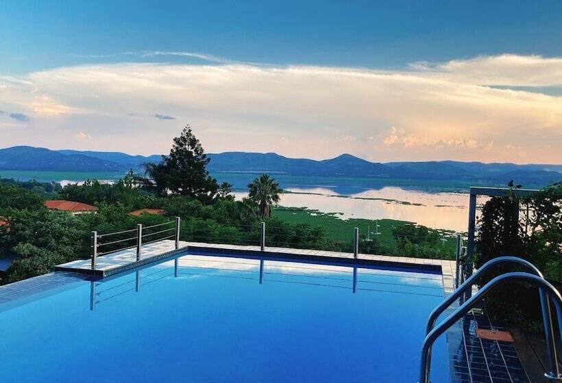 مبيت وإفطار Mister C