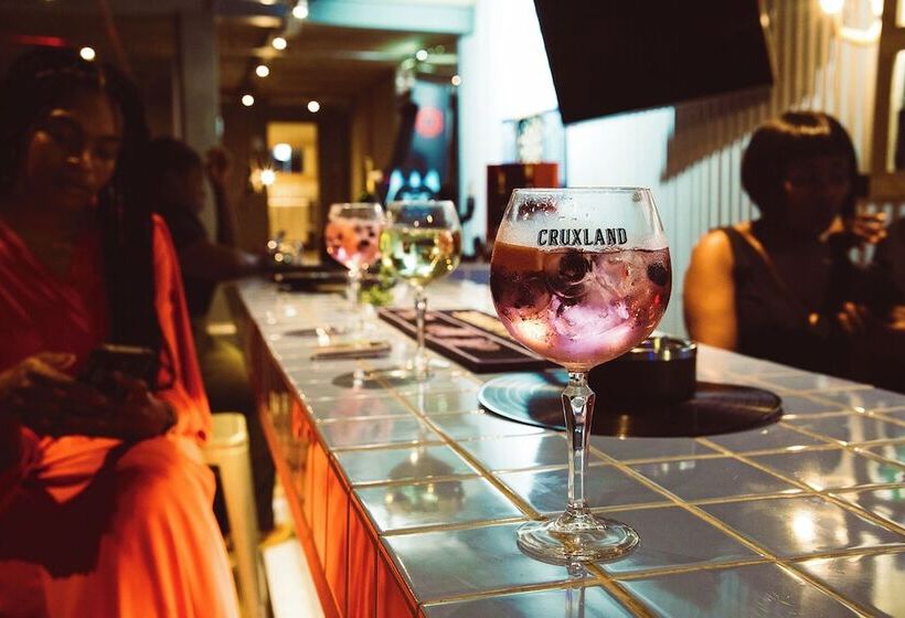 مبيت وإفطار Mister C