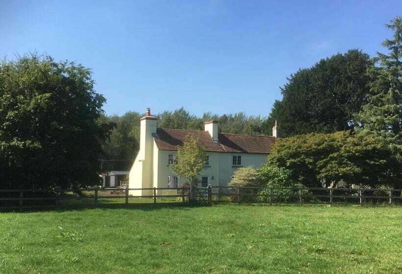 Bed and Breakfast Woodlands Cottage Farm