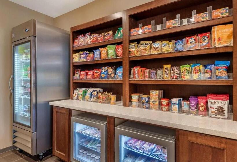 בית מלון כפרי Comfort Suites