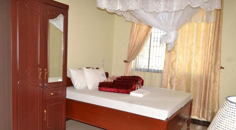 בית מלון כפרי Lesa Garden