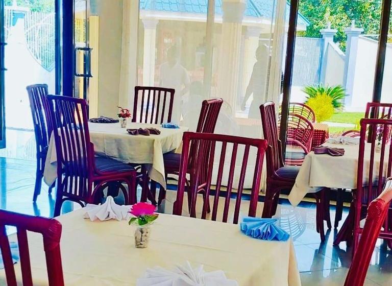 בית מלון כפרי Lesa Garden