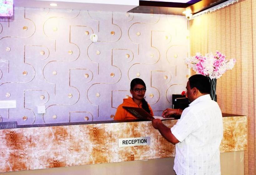 בית מלון כפרי Fab Dhanvitha Suites