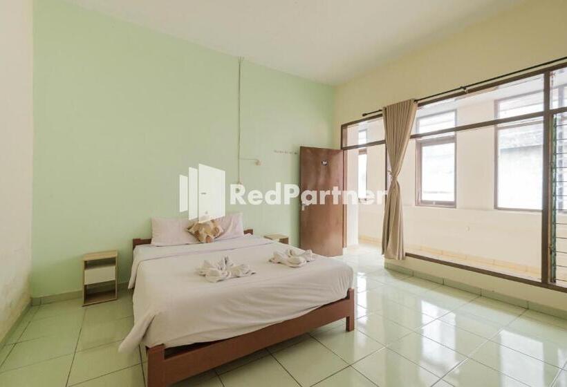 Отель Pondok Cahaya Panorama Mitra Reddoorz