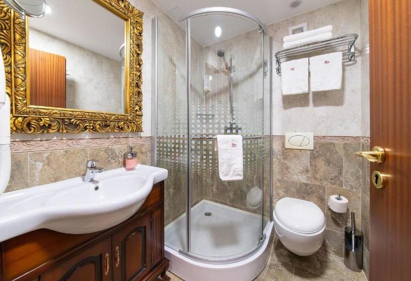 Red Confort Hotel Boutique