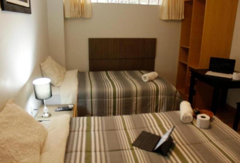 酒店 Serk Ana Suite Hostal