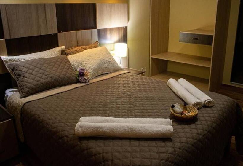 酒店 Serk Ana Suite Hostal