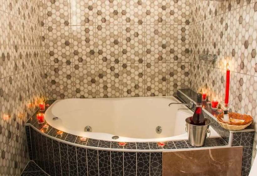 酒店 Serk Ana Suite Hostal