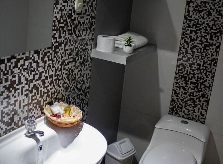 酒店 Serk Ana Suite Hostal