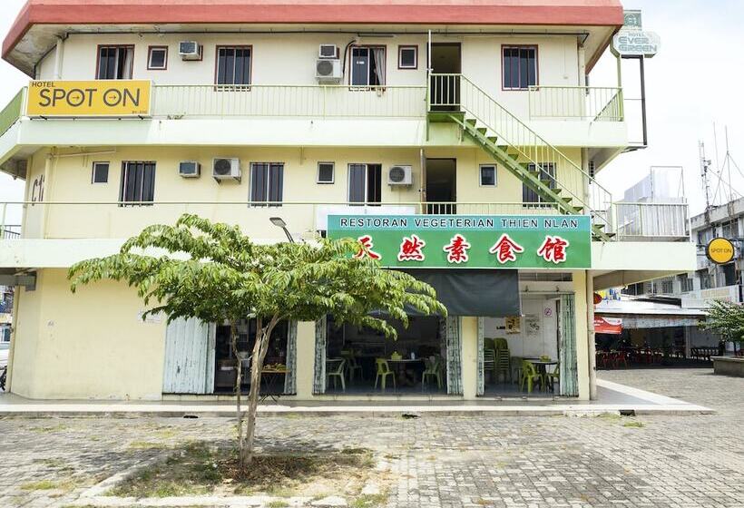 فندق Spot On 89582 Evergreen