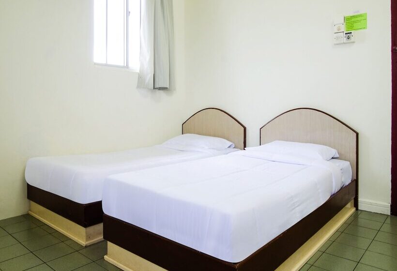 فندق Spot On 89582 Evergreen