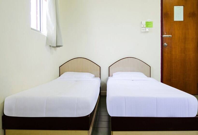 فندق Spot On 89582 Evergreen