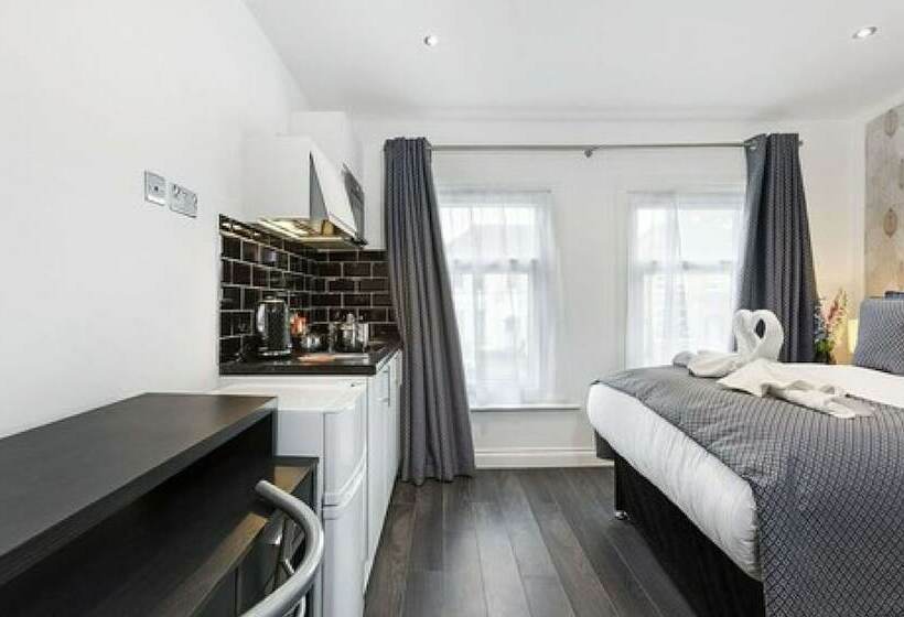 Oyo Orchid Apartments