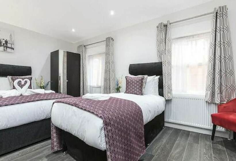 Oyo Orchid Apartments