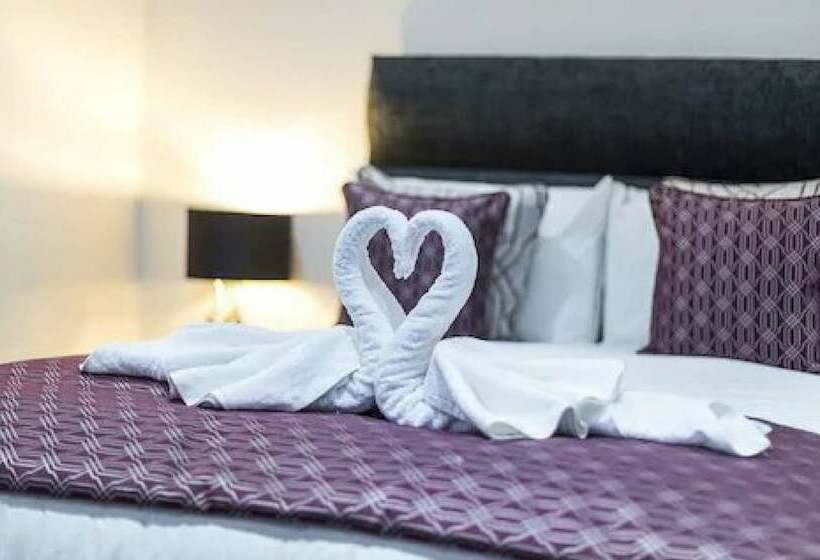 Oyo Orchid Apartments