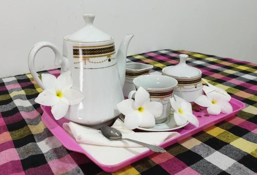 膳宿费 Emikio Mirissa