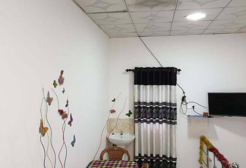 膳宿费 Emikio Mirissa