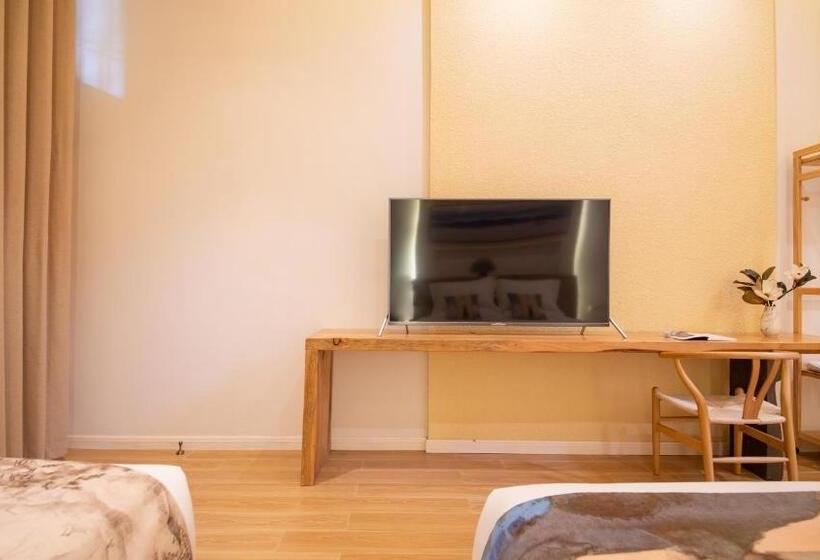 Пансион Floral Tengchong Mountain Residence