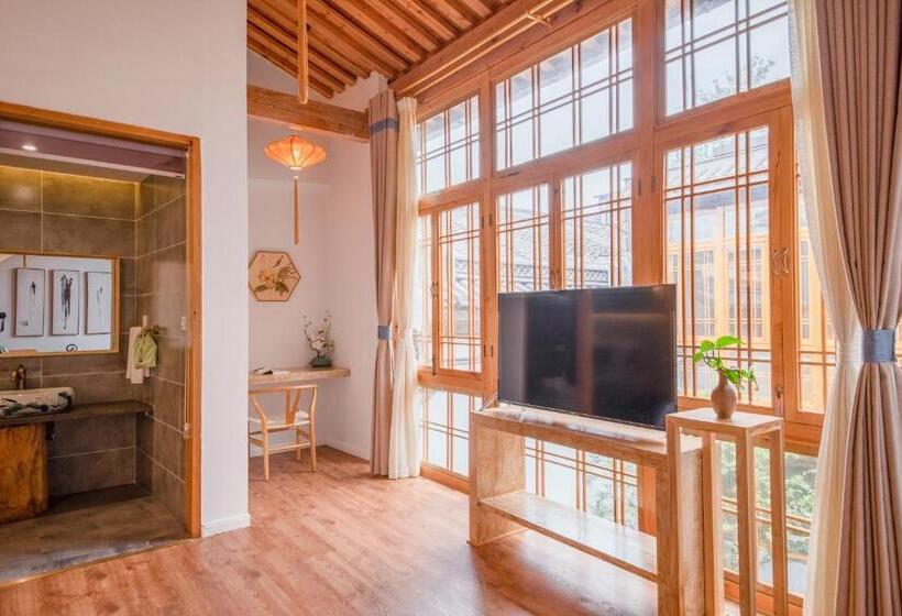 Пансион Floral Tengchong Mountain Residence