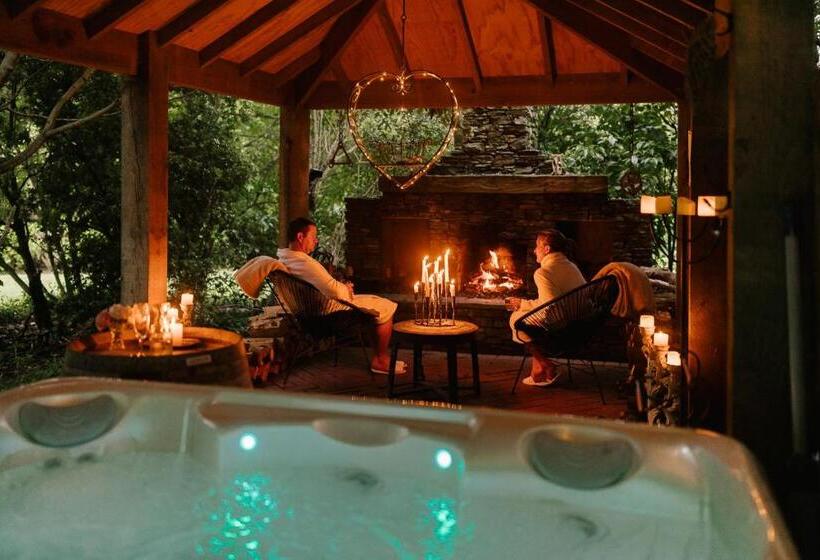 مبيت وإفطار Hiwinui Country Estate