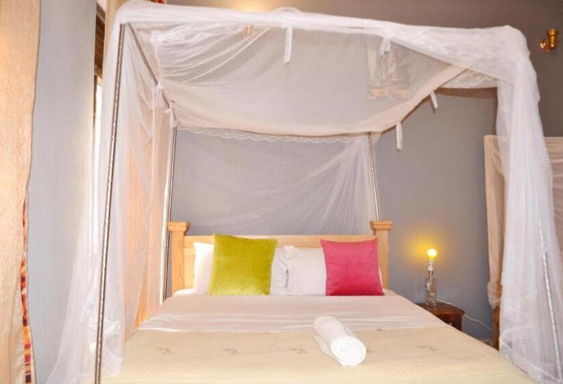 تختخواب و صبحانه Mondi Lodge Kisoro