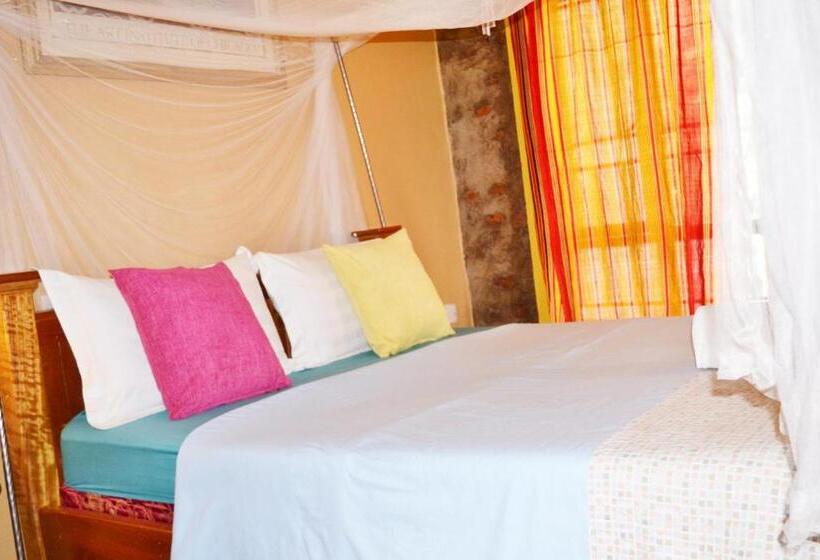 تختخواب و صبحانه Mondi Lodge Kisoro