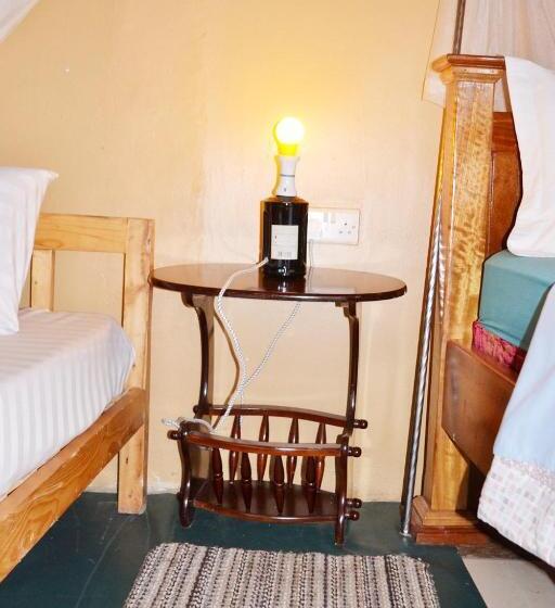 تختخواب و صبحانه Mondi Lodge Kisoro