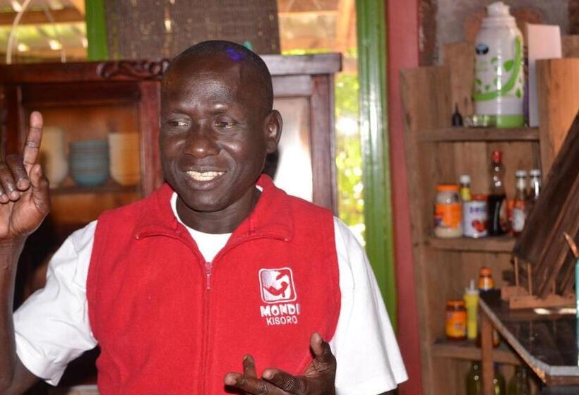 تختخواب و صبحانه Mondi Lodge Kisoro