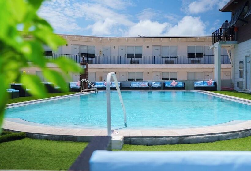 فندق Banana Peel Lodge