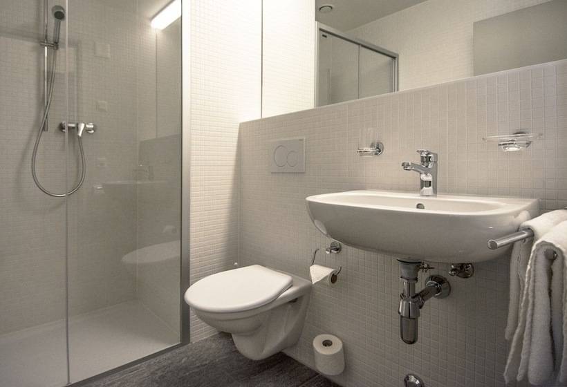 בית מלון כפרי Campra Alpine Lodge & Spa