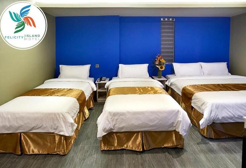 Отель Felicity Island