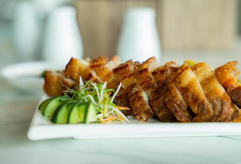 Отель Felicity Island