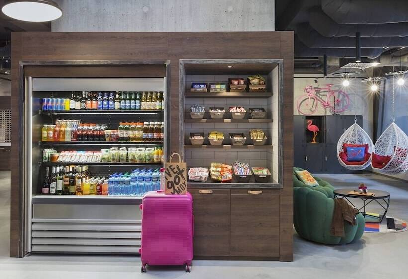 בית מלון כפרי Moxy Lausanne City