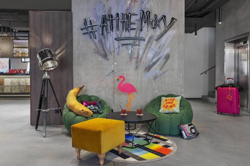 ホテル Moxy Lausanne City