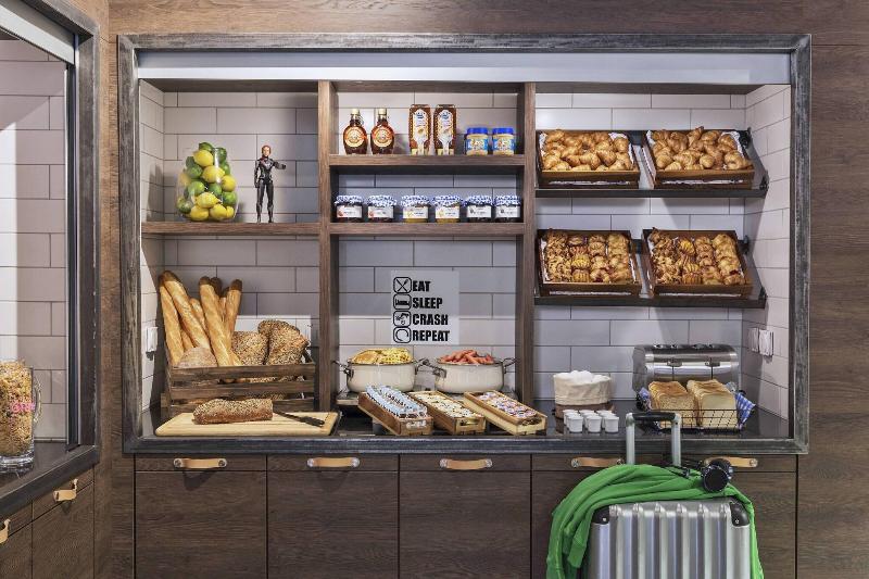 ホテル Moxy Lausanne City