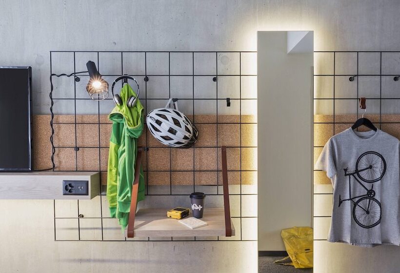 בית מלון כפרי Moxy Lausanne City