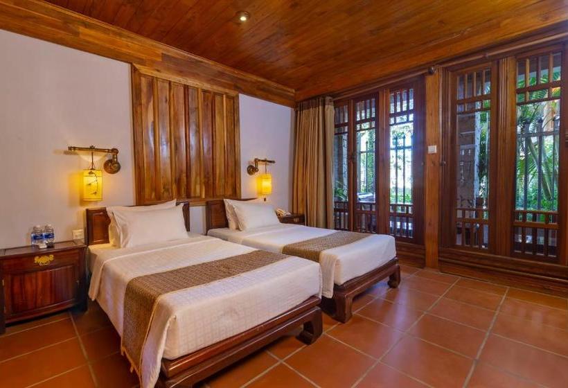 هتل Old Town Resort Phu Quoc