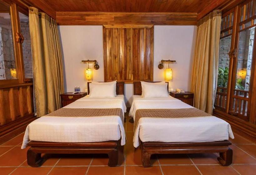 هتل Old Town Resort Phu Quoc