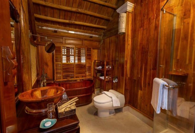 هتل Old Town Resort Phu Quoc