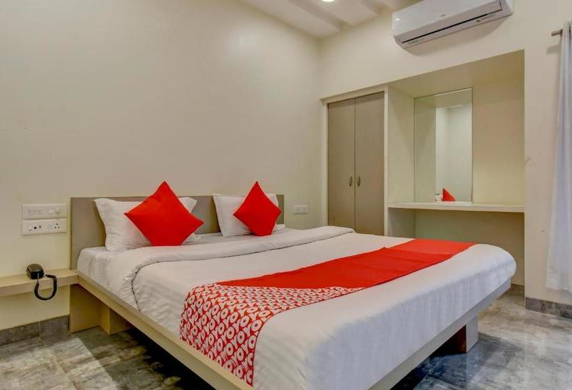 ホテル Oyo 63444  Ganesh Executive