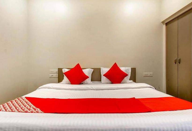 ホテル Oyo 63444  Ganesh Executive