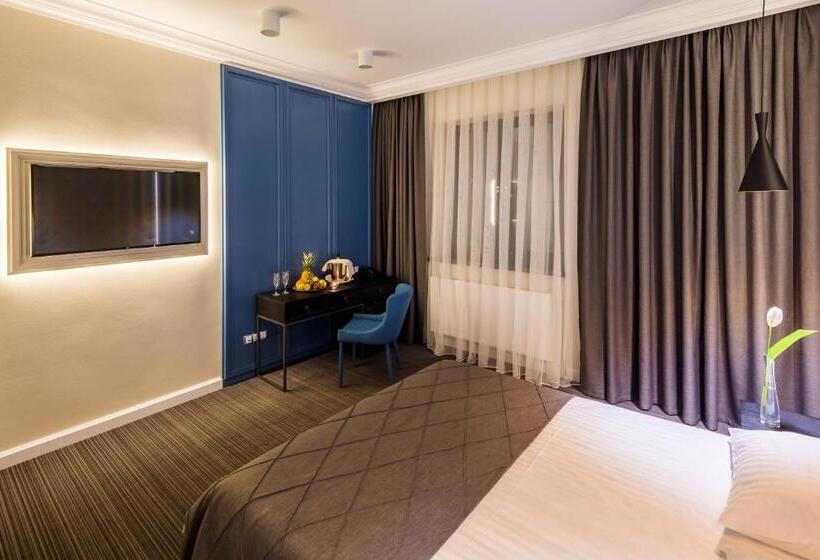 فندق Rafael готель рафаель