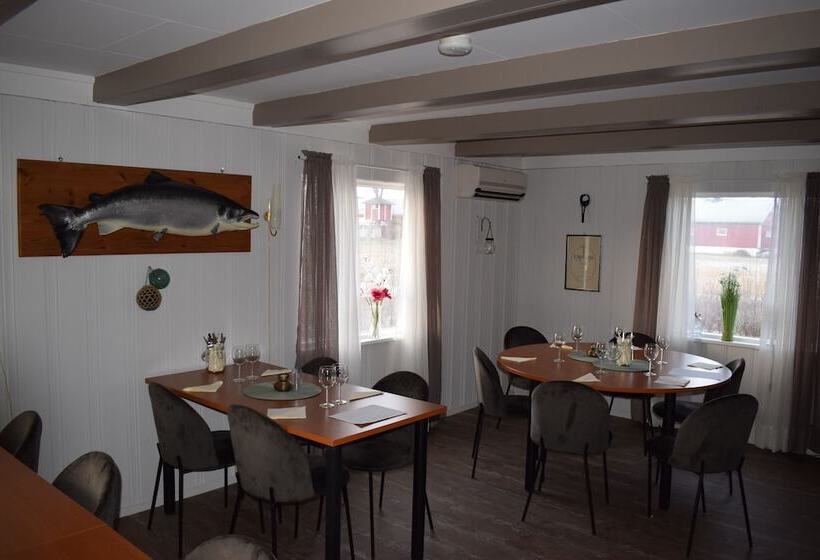 Отель Skogmo Gjestgiveri