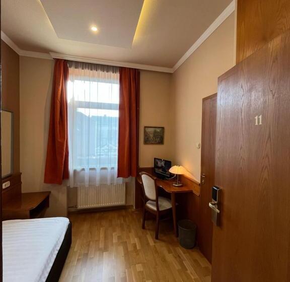 ホテル Wagner Vendégudvar Panzió