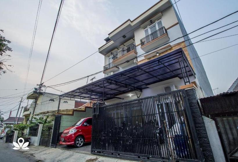 فندق De 80's Matraman