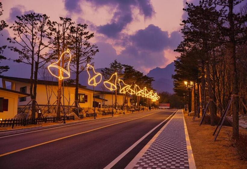 Kensington Resort Seorak Valley