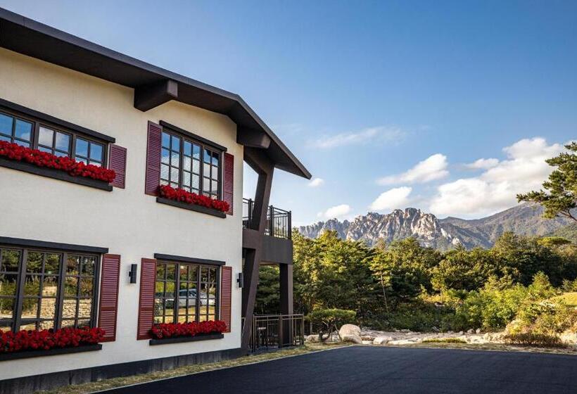 Kensington Resort Seorak Valley