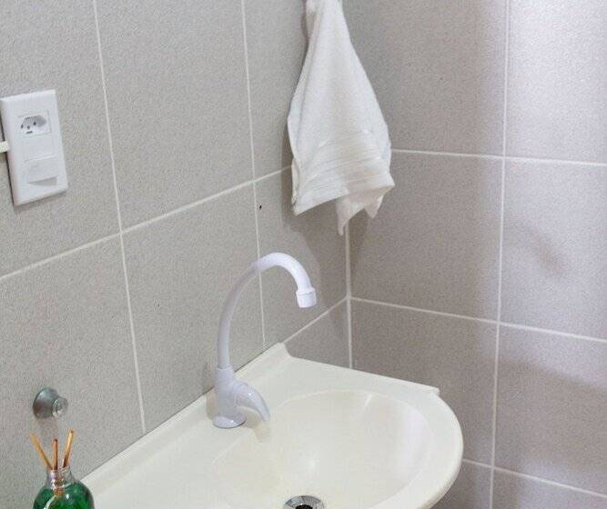 פנסיון Beach Hostel & Suites Los Pibes De Flores